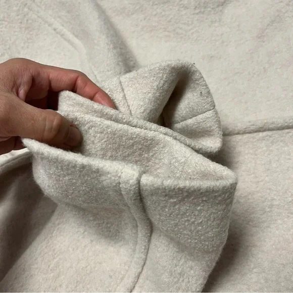 Aritzia Wilfred hooded wool coat cream color - Picture 8 of 14